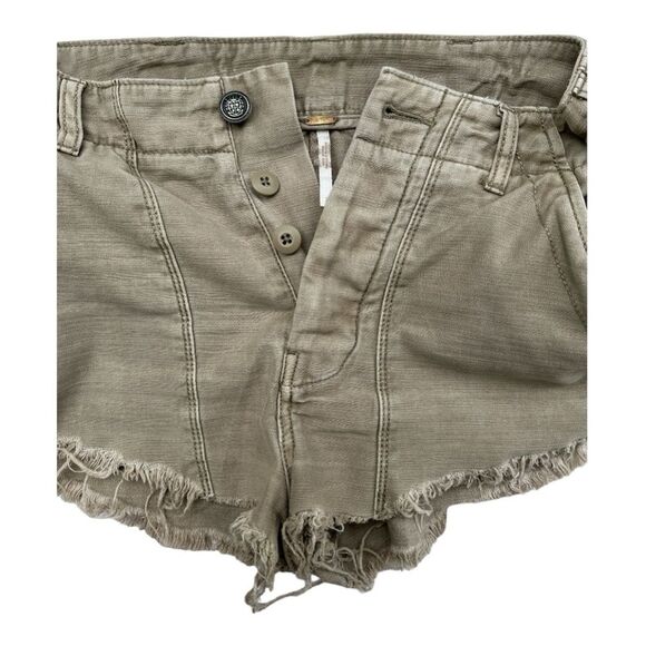 Free People Raw Khaki / Beige Patched Women's Frayed Hem shorts Size 2 - Picture 7 of 10